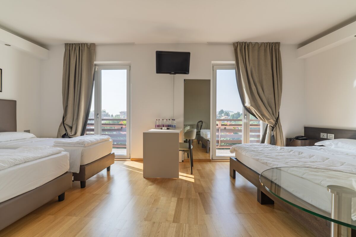 Fotografia per l'ospitalità (hotel, B&B, agriturismo) Roberto Mettifogo, Luce² · Verona, Lago di Garda, Lessinia (03)