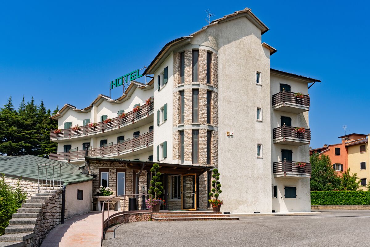 Fotografia per l'ospitalità (hotel, B&B, agriturismo) Roberto Mettifogo, Luce² · Verona, Lago di Garda, Lessinia (09)